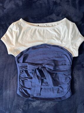 Cider White & Navy Two-Tone Tie-Front Short Sleeve Top